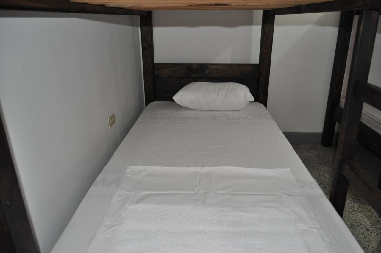 La Clave Hostel Cali Bagian luar foto